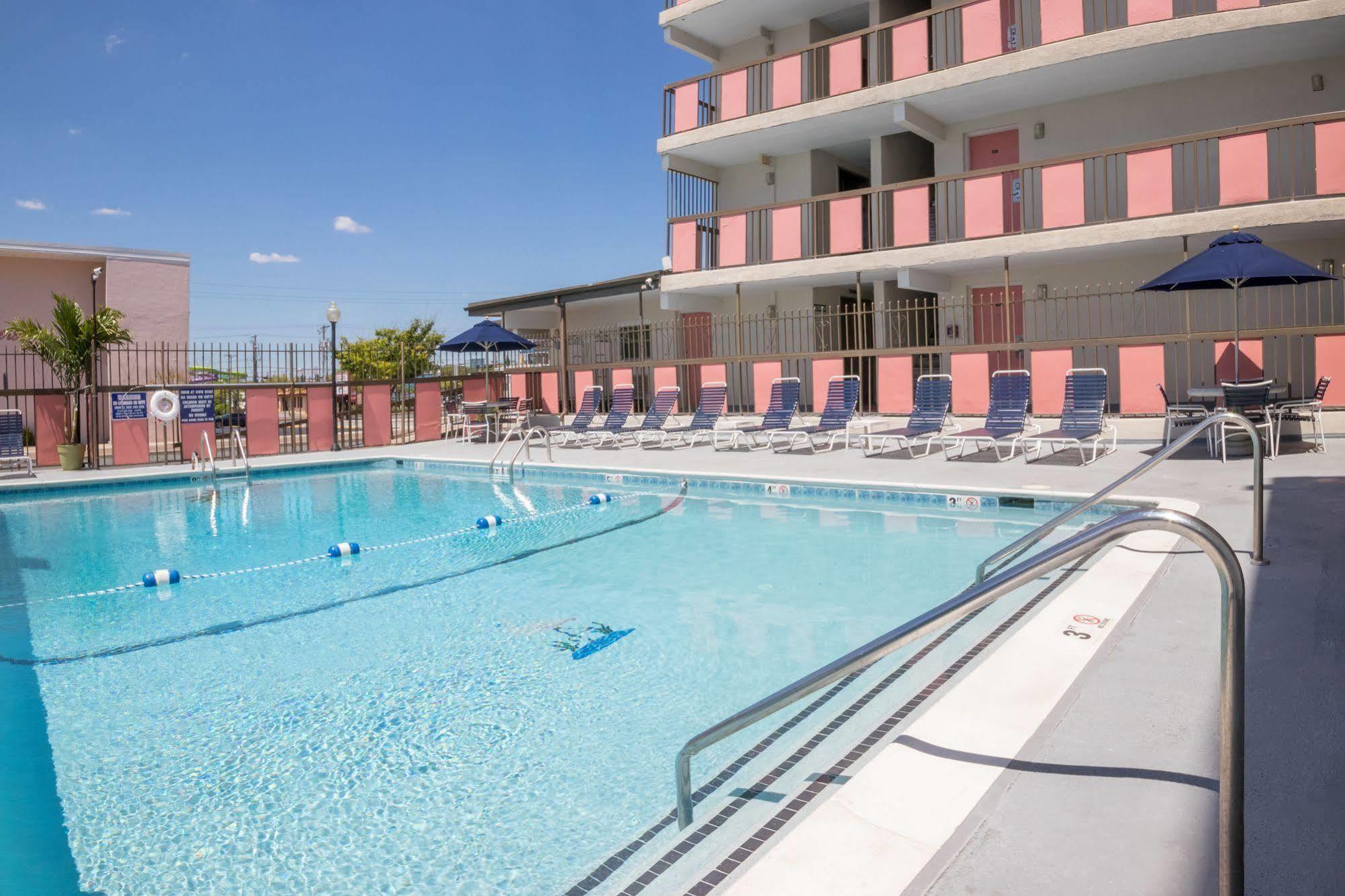 Flamingo Motel Ошен Сити Экстерьер фото
